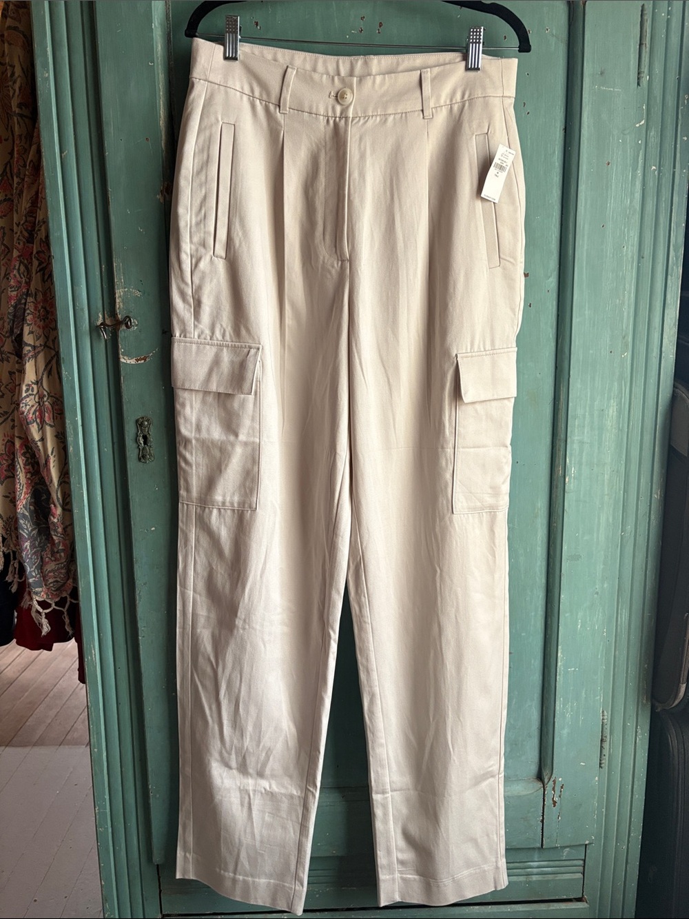 Old Navy Women's Cream Cargo Trousers